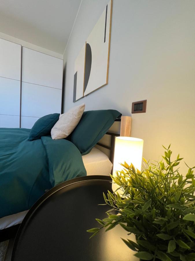 Nice Square Apartment Marcallo con Casone ภายนอก รูปภาพ
